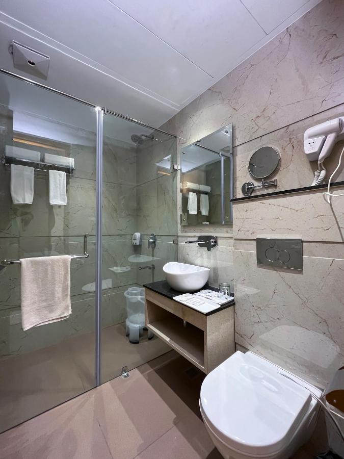 Hotel Classio Royale Амритсар Екстериор снимка